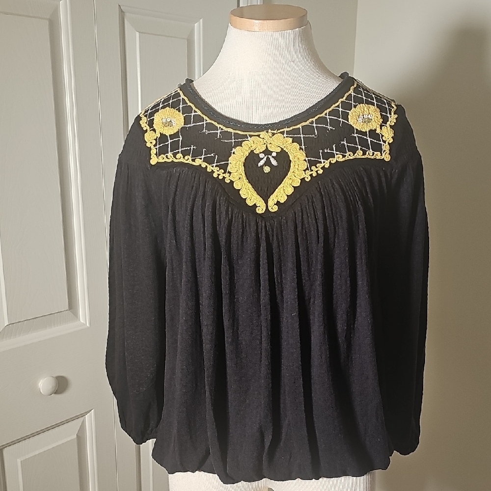 Chic‎ Black Blouse with Yellow Embroidery. Size Medium